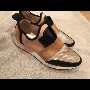 Steve Madden athletic shoes 🔥 FLASH SALE 🔥